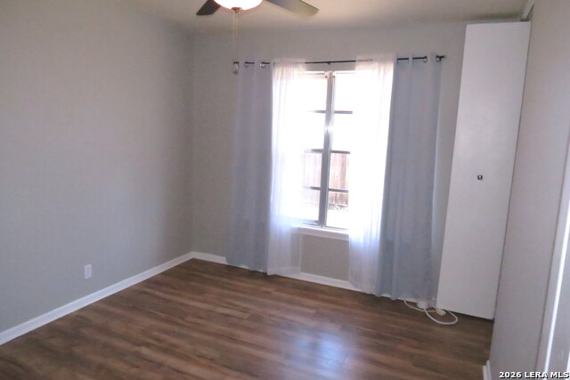 Image 9 of 25 For 710 Karen Ln