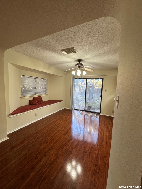 Image 6 of 16 For 10114 Sandbrook Hill