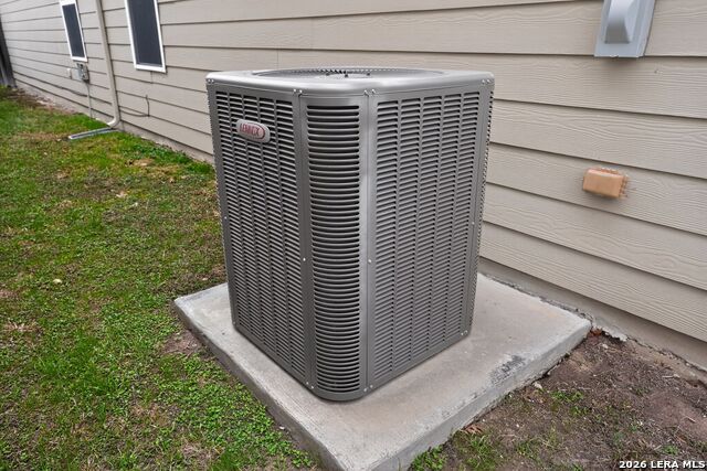 Image 29 of 32 For 9527 Apple Ridge Ln