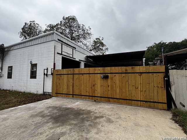 Image 3 of 13 For 116 Malone  