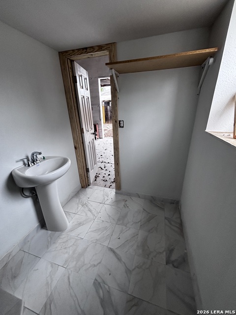 Image 7 of 13 For 116 Malone  