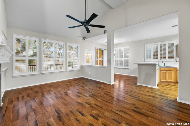 Image 11 of 47 For 2634 Lakehills St