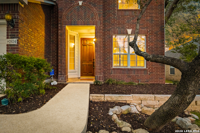 Image 2 of 47 For 2634 Lakehills St