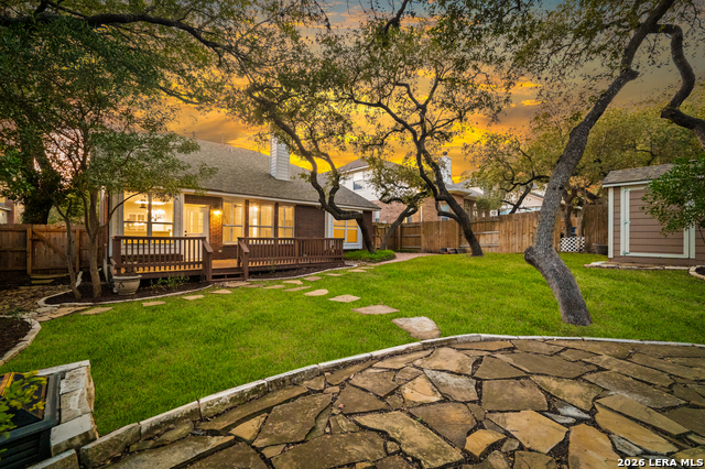 Image 33 of 47 For 2634 Lakehills St