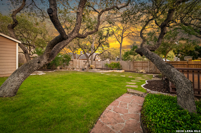 Image 36 of 47 For 2634 Lakehills St