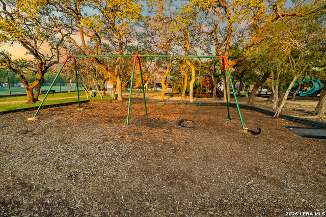 Image 41 of 47 For 2634 Lakehills St