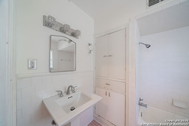 Image 22 of 27 For 133 Anne Lewis Dr