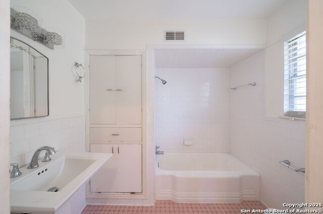 Image 23 of 27 For 133 Anne Lewis Dr