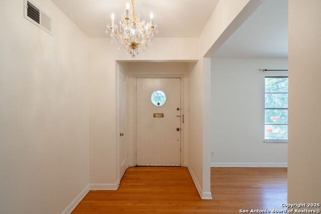 Image 5 of 27 For 133 Anne Lewis Dr