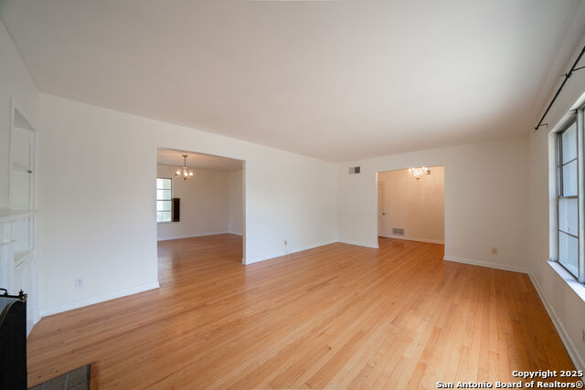 Image 7 of 27 For 133 Anne Lewis Dr