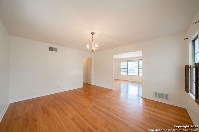 Image 8 of 27 For 133 Anne Lewis Dr