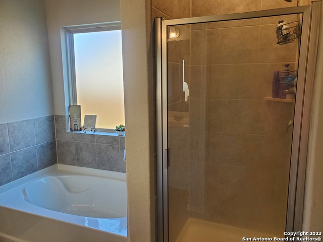 Image 18 of 41 For 1724 Stone House