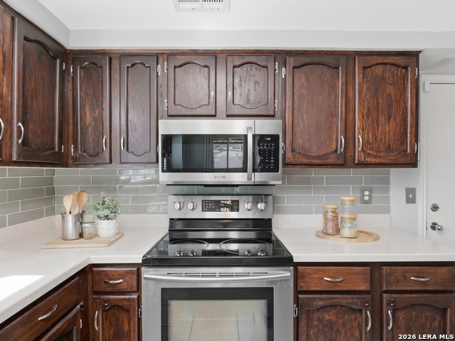 Image 14 of 40 For 8110 Timber Grove