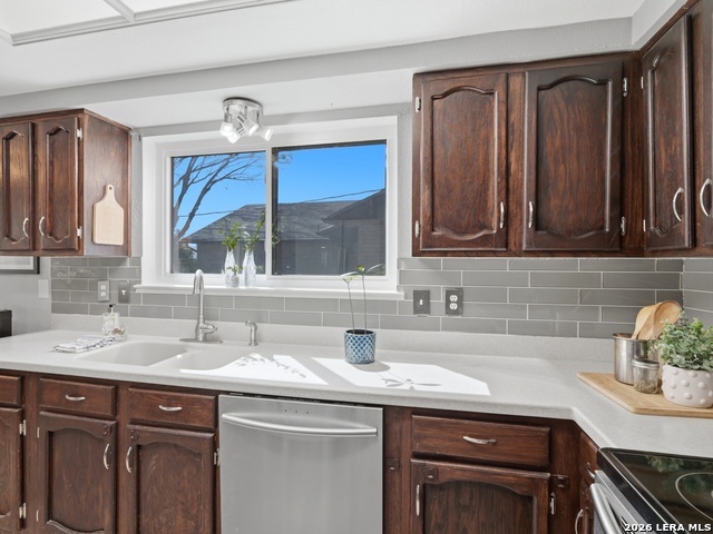 Image 15 of 40 For 8110 Timber Grove