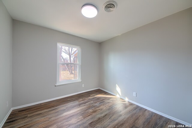 Image 15 of 30 For 3710 Van Dyke