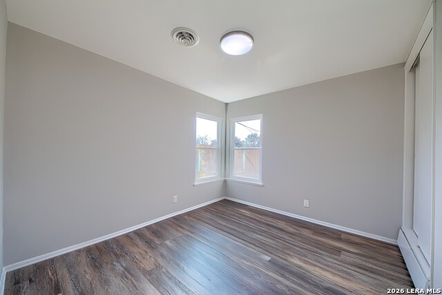 Image 17 of 30 For 3710 Van Dyke