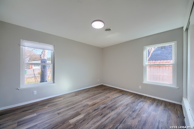 Image 19 of 30 For 3710 Van Dyke