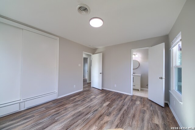 Image 20 of 30 For 3710 Van Dyke