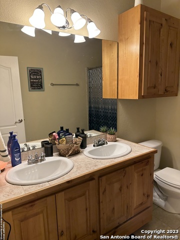 Image 16 of 19 For 177 Knollwood Cir