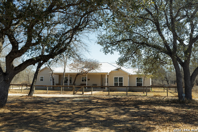 Details for 461 County Road 6723, Natalia, TX 78059