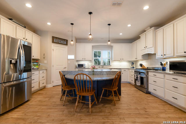 Listing photo id 3 for 461 County Road 6723