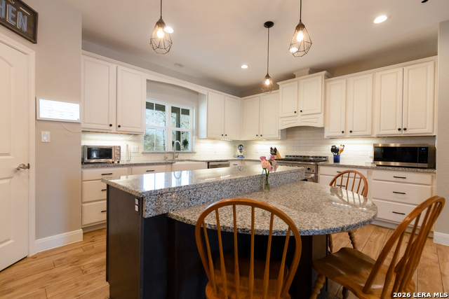 Listing photo id 4 for 461 County Road 6723