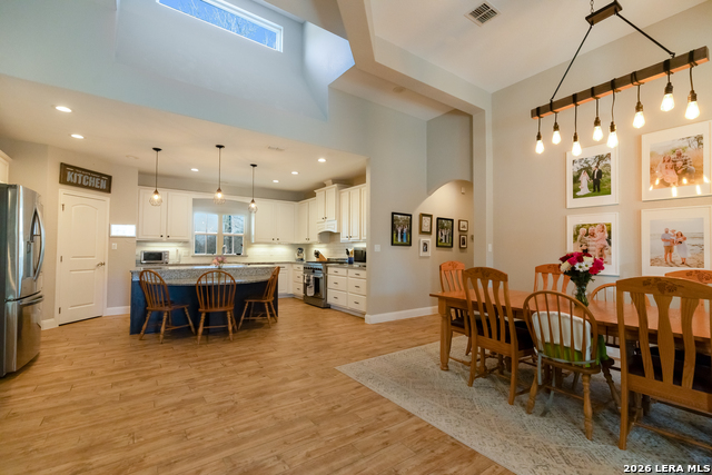 Listing photo id 6 for 461 County Road 6723