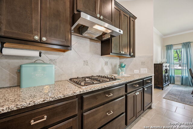 Image 10 of 52 For 208 Roundtop Hill