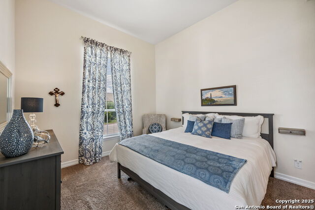 Image 17 of 52 For 208 Roundtop Hill