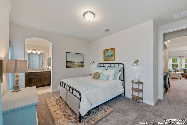 Image 22 of 52 For 208 Roundtop Hill