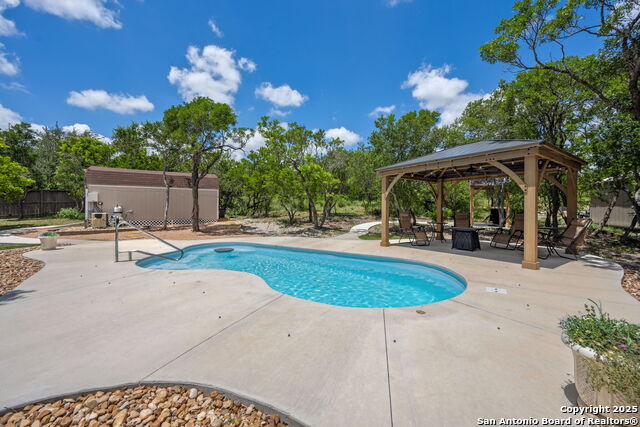 Image 5 of 52 For 208 Roundtop Hill