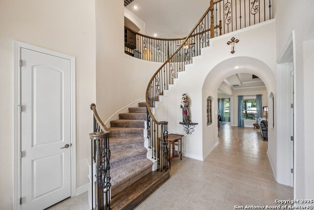 Image 7 of 52 For 208 Roundtop Hill