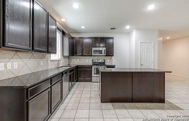 Image 8 of 30 For 3727 Painted Tracks