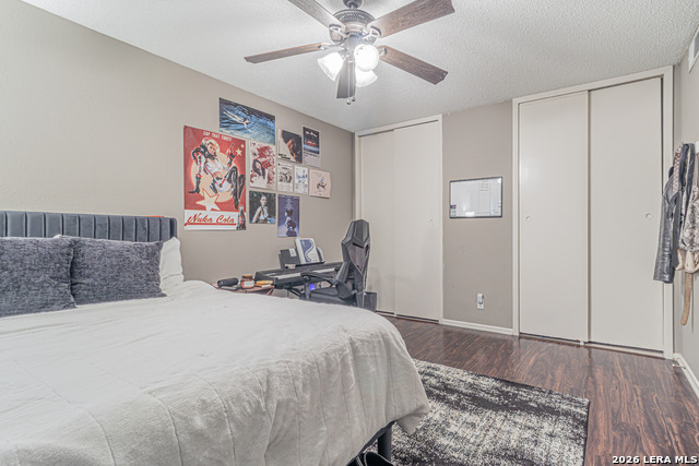 Image 19 of 20 For 9915 Powhatan  A1