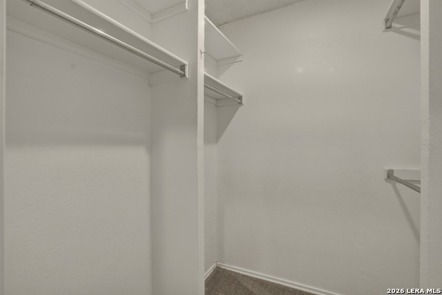 Image 32 of 39 For 7847 Grass Hollow