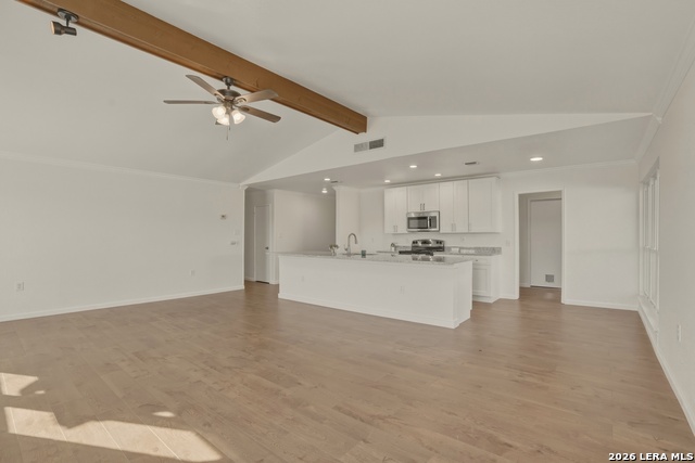 Image 9 of 39 For 7847 Grass Hollow