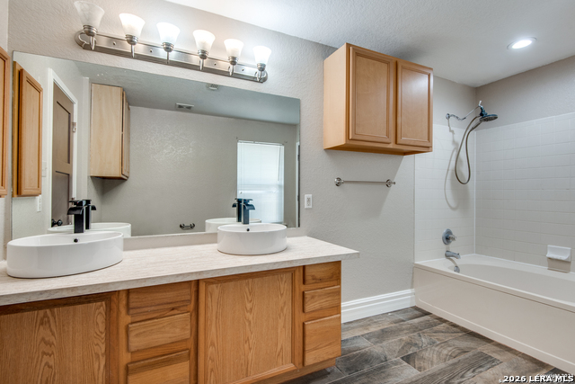 Image 11 of 25 For 140 Springtree Pkwy