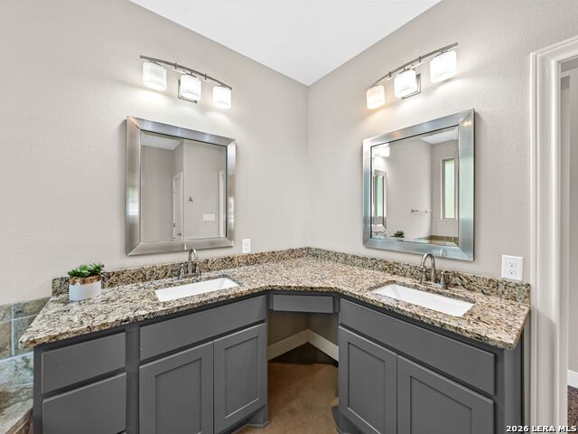 Image 17 of 55 For 1025 Deep Water