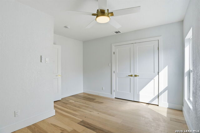 Image 20 of 25 For 2038 Woodlawn W