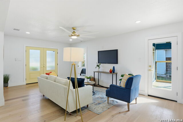 Image 6 of 25 For 2038 Woodlawn W