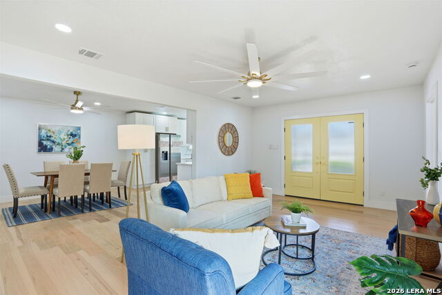 Image 7 of 25 For 2038 Woodlawn W