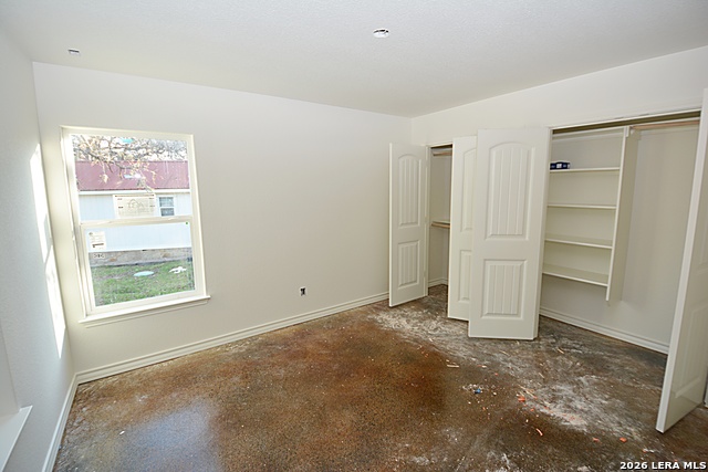 Image 9 of 10 For 554 Burr Oak