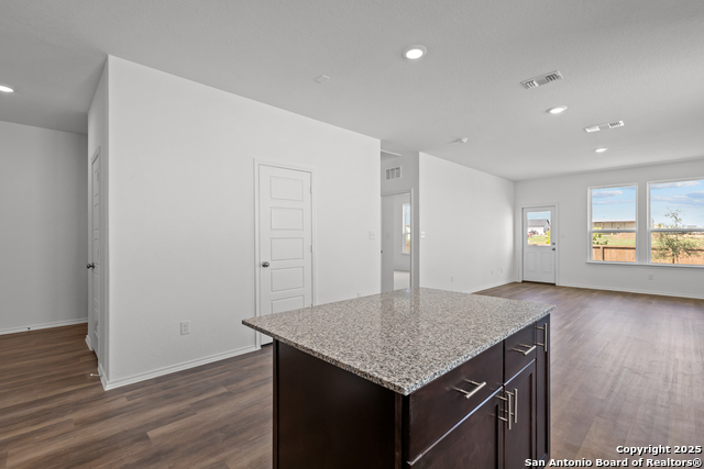 Image 10 of 31 For 5156 Bay Breeze