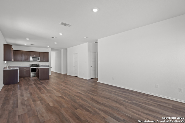 Image 12 of 31 For 5156 Bay Breeze