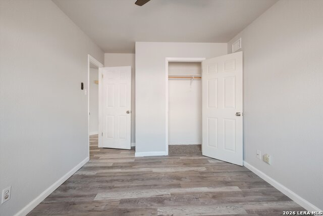 Image 26 of 30 For 5527 Colewood St