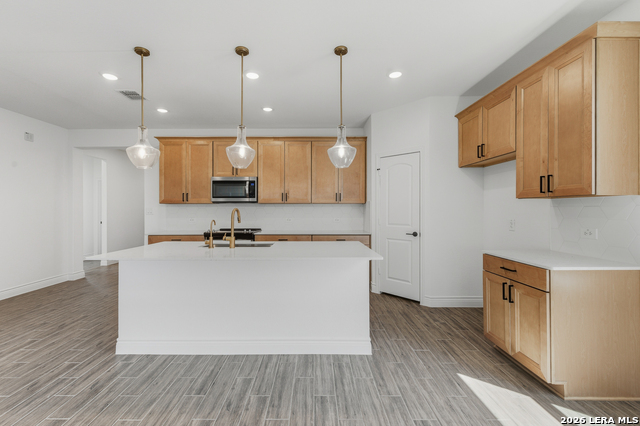 Image 10 of 21 For 4855 Conch Shell