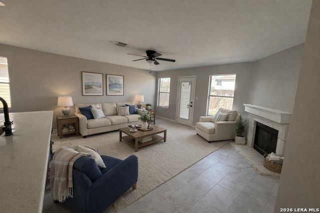 Image 7 of 11 For 117 Creekside Dr