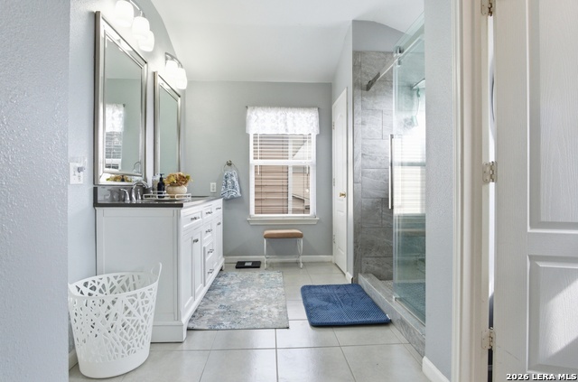 Image 18 of 25 For 4302 Swan Forest