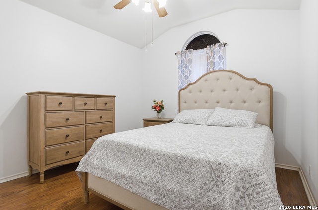 Image 21 of 25 For 4302 Swan Forest