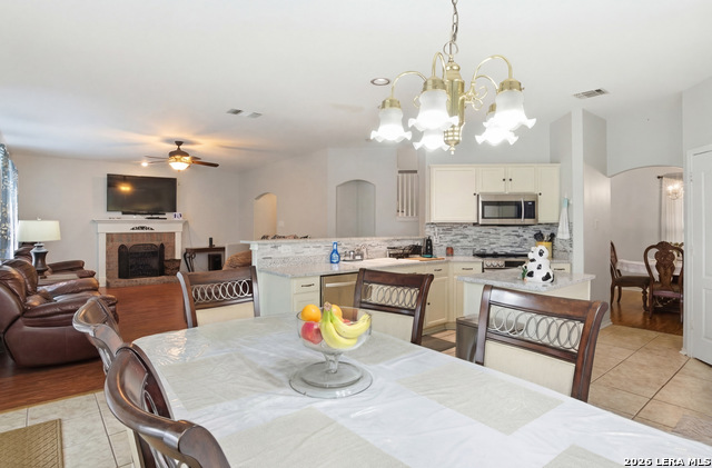 Image 6 of 25 For 4302 Swan Forest